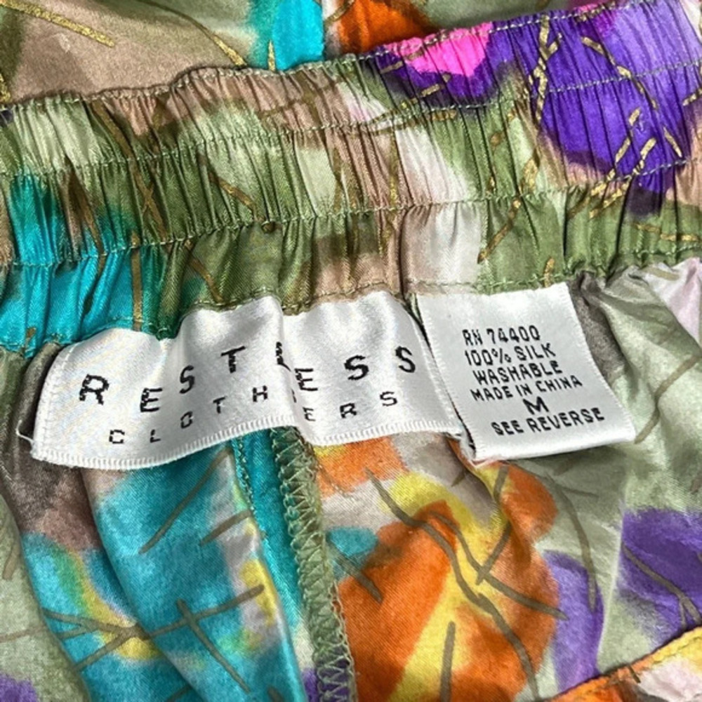 Vintage RESTLESS CLOTHIER 90s Silk Watercolor Floral Flowing Shorts Size M - Picture 3 of 11